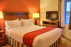 Holiday Inn Hotel & Suites Osoyoos