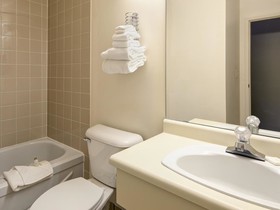 Pine Inn at Panorama Mountain Resort