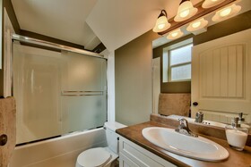 Pineview Lodge by Bear Country