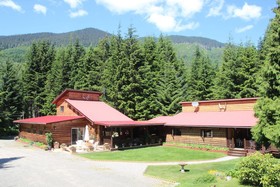 Shames Country Lodge
