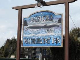 The Bayshore Waterfront Inn