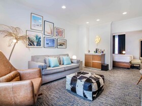 Hotel Belmont Vancouver MGallery