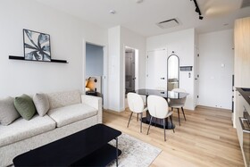Smithe House