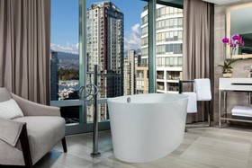 Paradox Hotel Vancouver