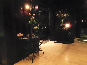 The English Inn and Resort