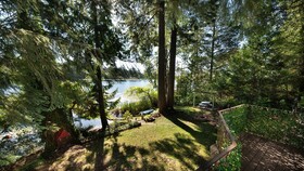 Willow Suite Lakeside Retreat