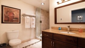 Willow Suite Lakeside Retreat