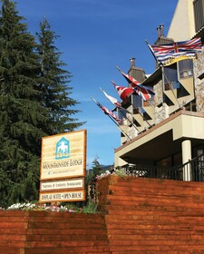 Mountainside Lodge Whistler