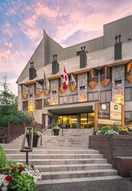 Mountainside Lodge Whistler