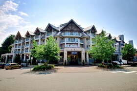 Summit Lodge Boutique Hotel