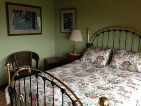 Solmundson Gesta Hus B&B and Wellness Centre