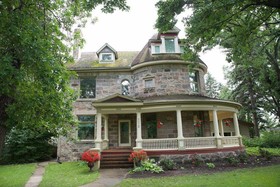 Bella's Castle Bed and Breakfast