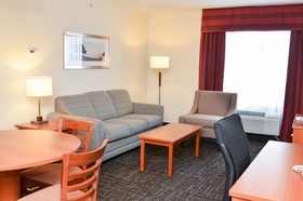 Best Western Thompson Hotel & Suites