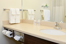 Best Western Thompson Hotel & Suites