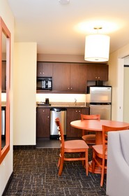 Best Western Thompson Hotel & Suites