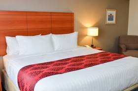 Best Western Thompson Hotel & Suites