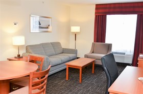 Best Western Thompson Hotel & Suites