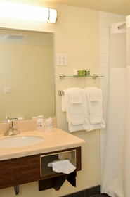 Best Western Thompson Hotel & Suites