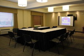 Best Western Thompson Hotel & Suites