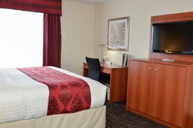Best Western Thompson Hotel & Suites