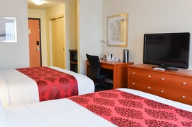 Best Western Thompson Hotel & Suites