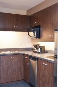 Best Western Thompson Hotel & Suites