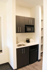 Best Western Plus Winkler