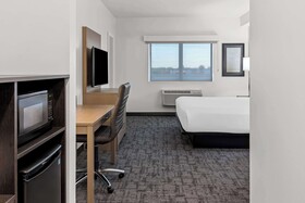 Best Western Plus Winkler