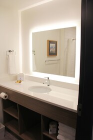 Best Western Plus Winkler