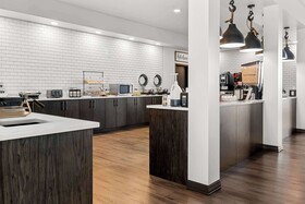 Best Western Plus Winkler