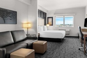 Best Western Plus Winkler