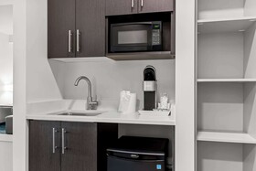 Best Western Plus Winkler