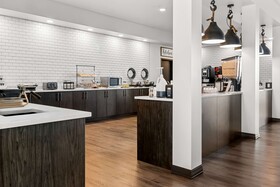 Best Western Plus Winkler