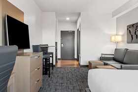 Best Western Plus Winkler