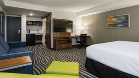 Holiday Inn Winnipeg Airport West