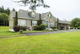 Harbour Tide Inn