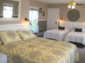 Four Winds Bed and Breakfast