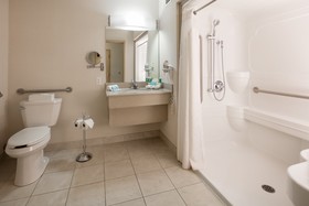 Holiday Inn Express & Suites Dieppe Airport