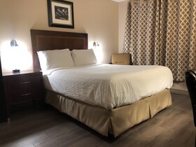 Days Inn by Wyndham Fredericton