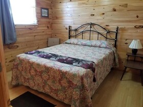 Blue Spruces Cottages