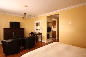 Grenfell Heritage Hotel And Suites