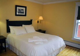 Grenfell Heritage Hotel And Suites