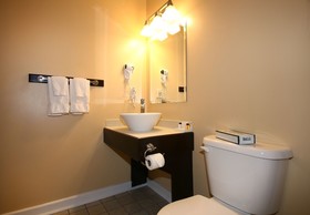 Grenfell Heritage Hotel And Suites