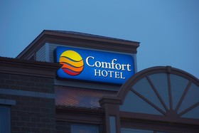 Comfort Hotel Bayer's Lake