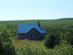 Blue Tin Roof Bed & Breakfast