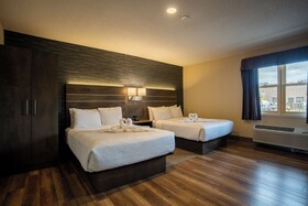 Glengarry Extended Stays