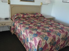 Arnprior Motor Inn