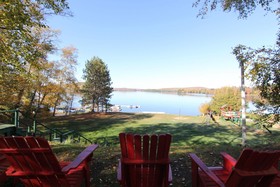 Birch Cliff Lodge on Baptiste Lake