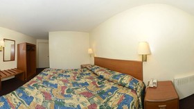 Travelers Inn