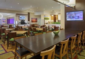 Fairfield Inn & Suites Belleville